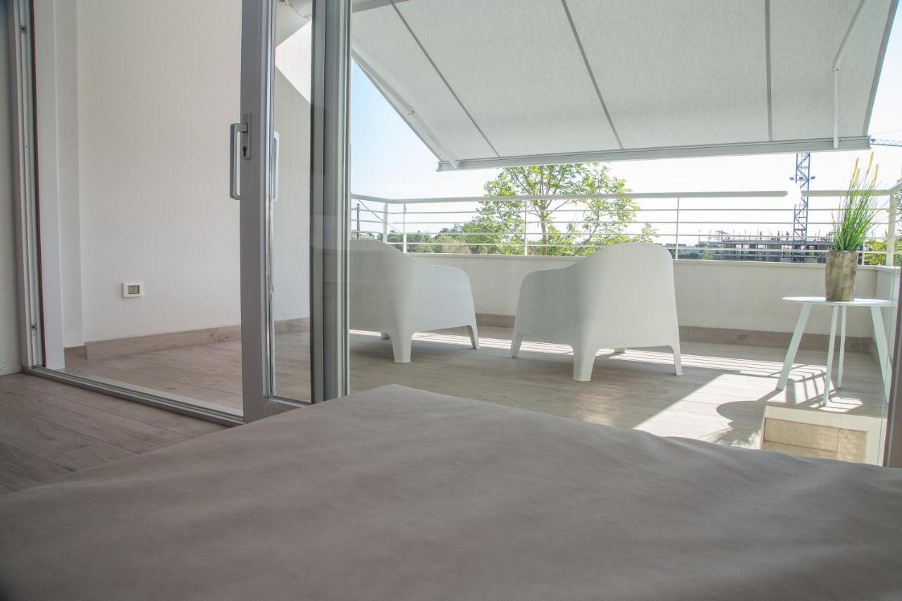 Marina Ponente Aparthotel Lido di Jesolo Ngoại thất bức ảnh