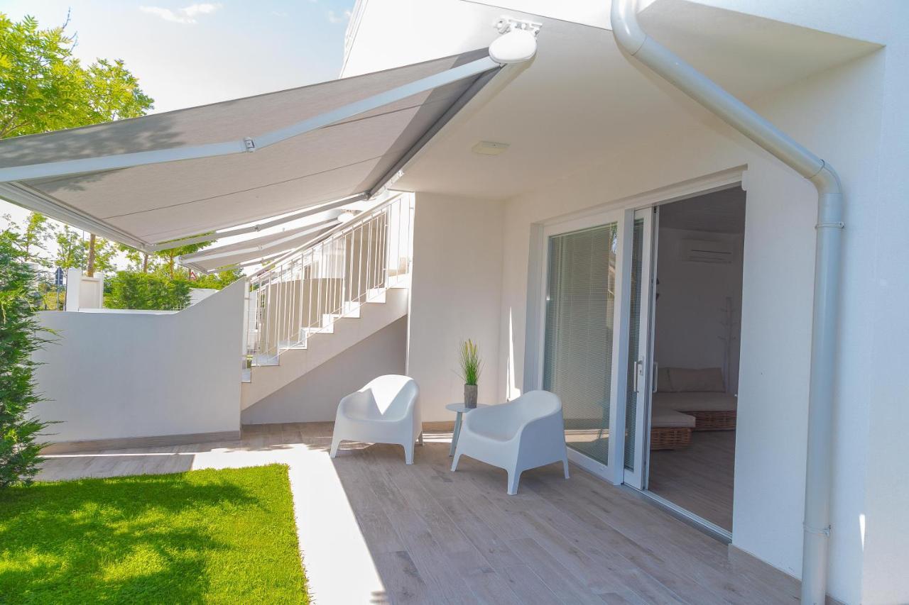 Marina Ponente Aparthotel Lido di Jesolo Ngoại thất bức ảnh